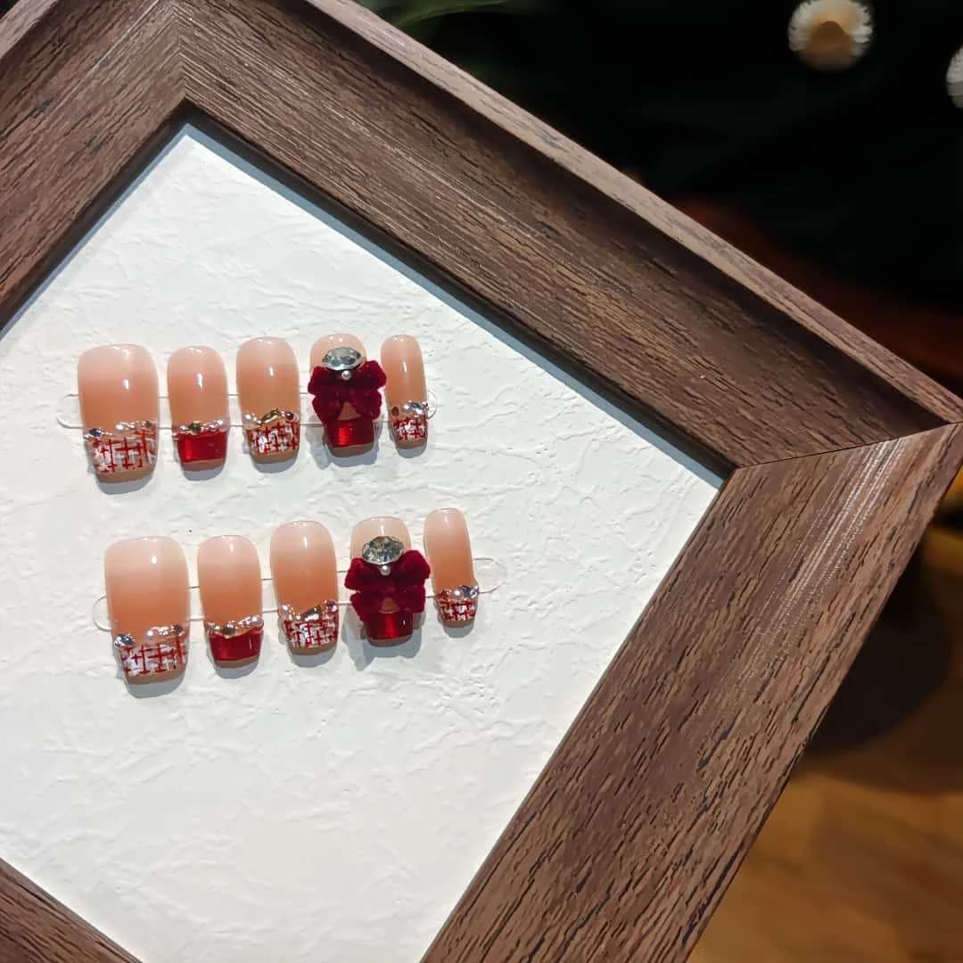 Unhas Postiças Curtas Formato Coffin Veludo Vermelho com Laço 30 Peças