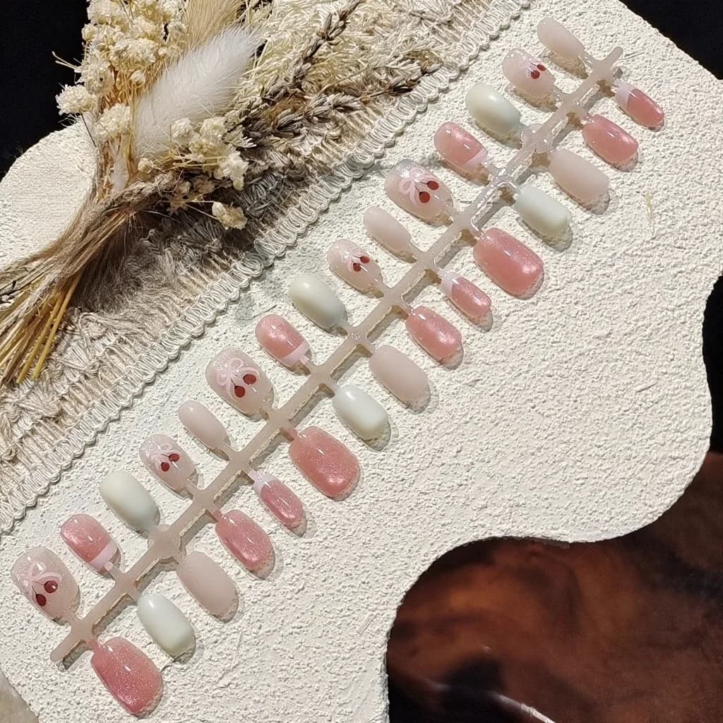 Unhas Postiças Olho de Gato Cereja Rosa Glitter Curta Bailarina