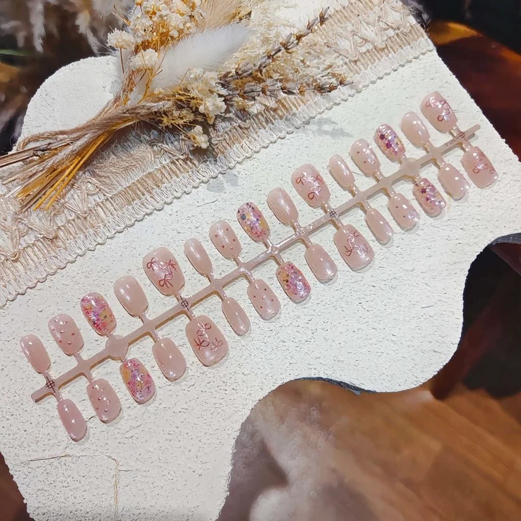 Unhas Postiças Rosa com Borboleta, Laço e Glitter