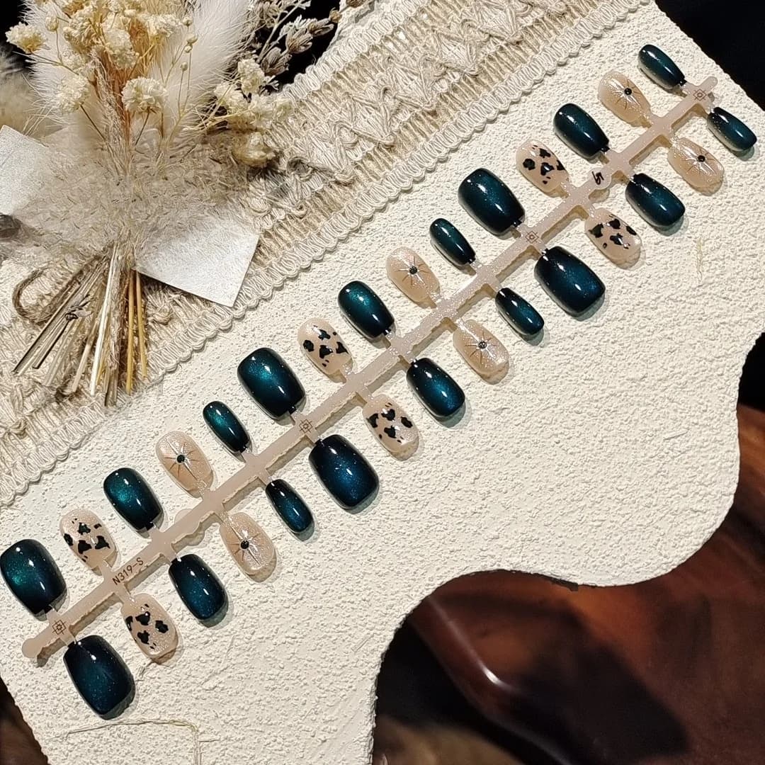Unhas Postiças Verde-Escuro Olho de Gato Formato Bailarina Curto
