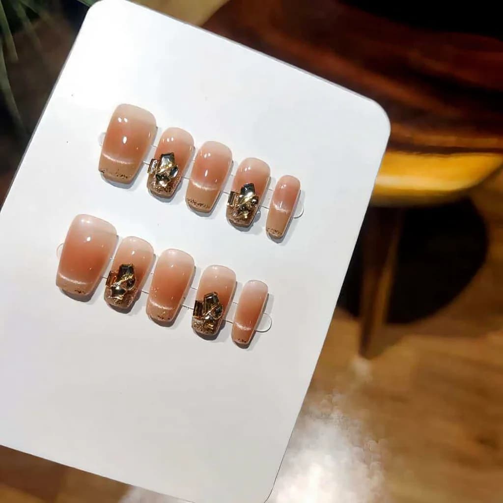 Unhas Postiças Olho de Gato Blush com Strass Curto Caixão 30 Peças