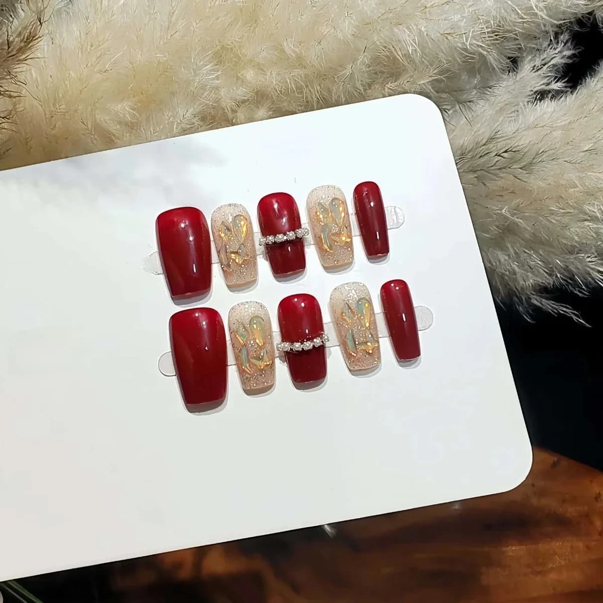 Unhas Postiças Vermelhas Quadradas Curtas com Strass Aurora