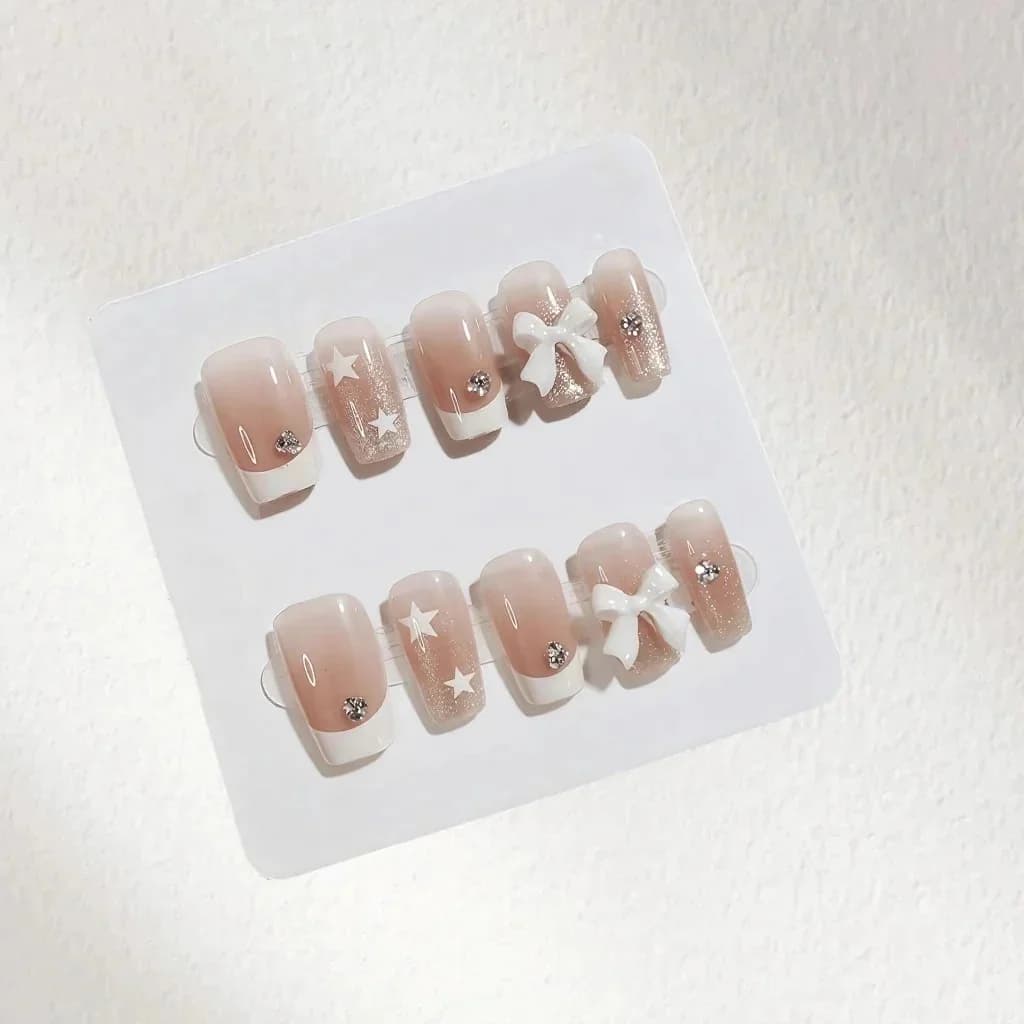 Unhas Postiças French com Strass e Laço, Formato Quadrado Curto