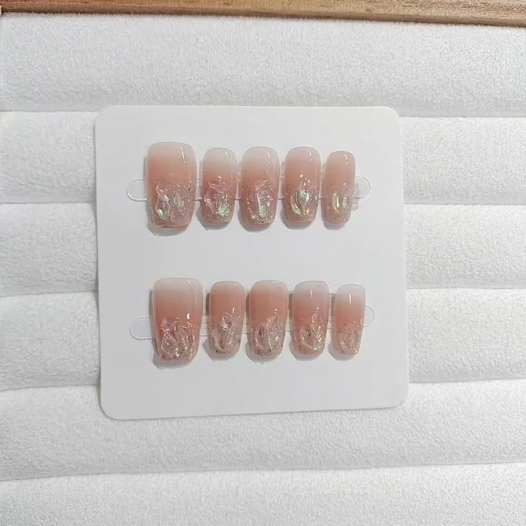 Conjunto de Unhas Postiças Curtas/Médias Formato Coffin com Glitter, Strass e Rosa Blush