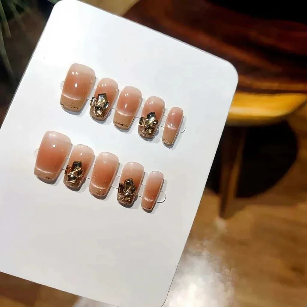Unhas Postiças Olho de Gato Blush com Strass Curto Caixão 30 Peças