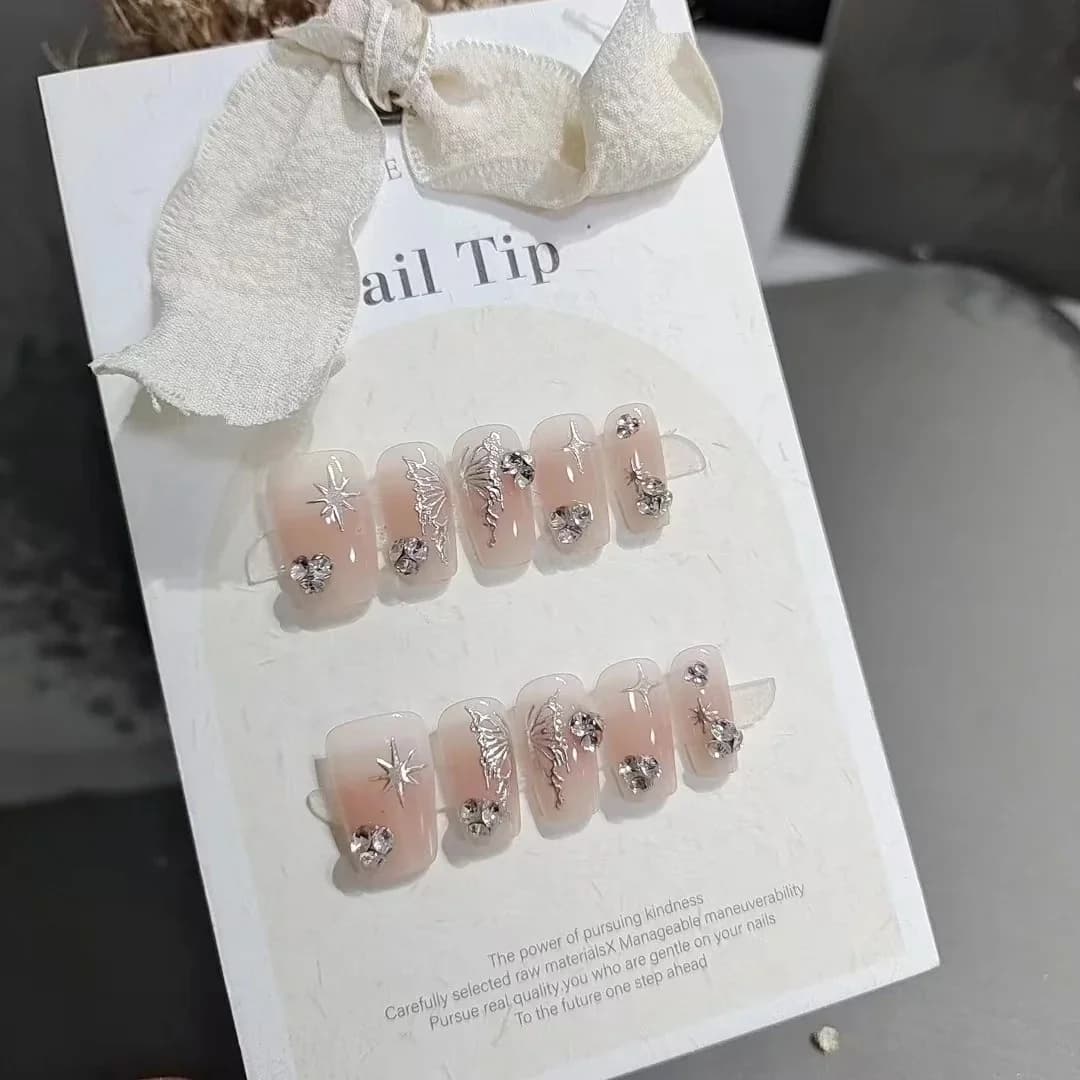 Unhas Postiças Asa de Borboleta, Ponta Curta Coffin com Glitter Prata