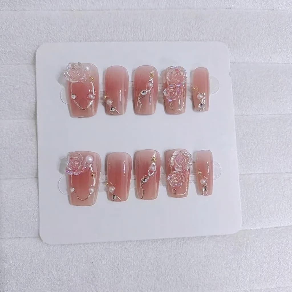Unhas Postiças Camélia Dourada Design Floral Estilo Doce Kit de Manicure