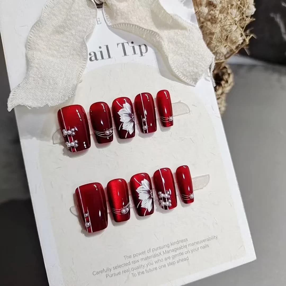 Unhas Postiças Vermelhas Florais com Glitter, Formato Caixão Médio, 10 Peças
