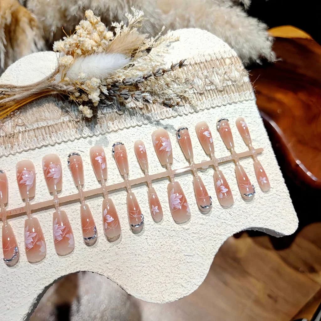 Unhas Postiças Florais com Strass, Design Longo Gradiente Blush
