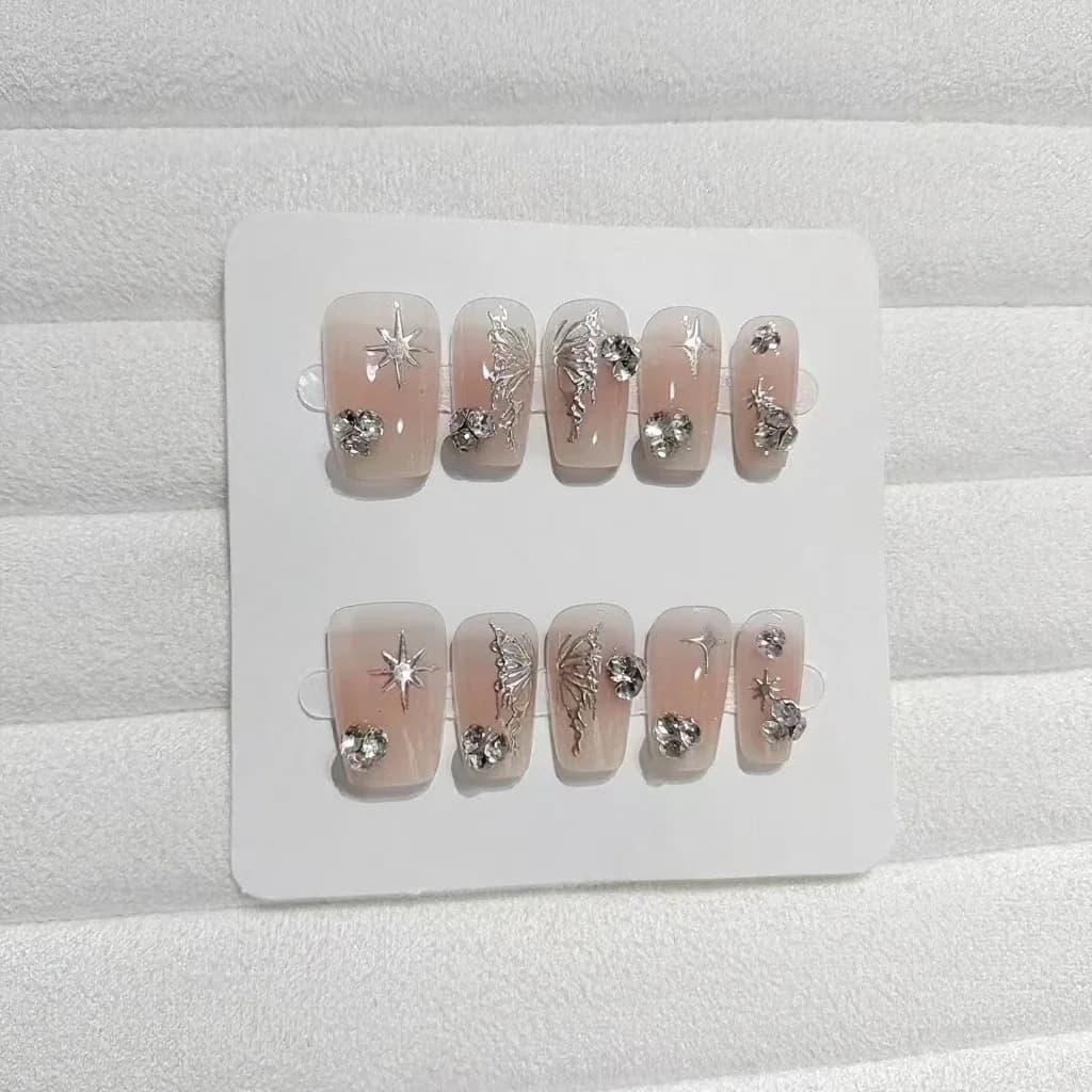 Unhas Postiças Asa de Borboleta, Ponta Curta Coffin com Glitter Prata