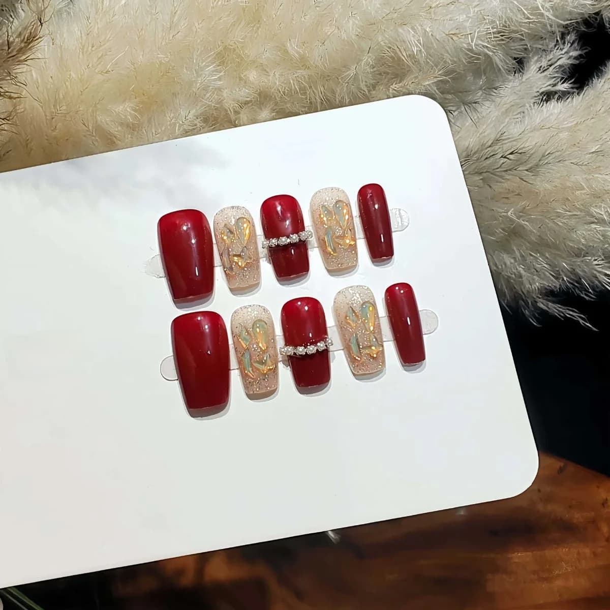 Unhas Postiças Vermelhas Quadradas Curtas com Strass Aurora
