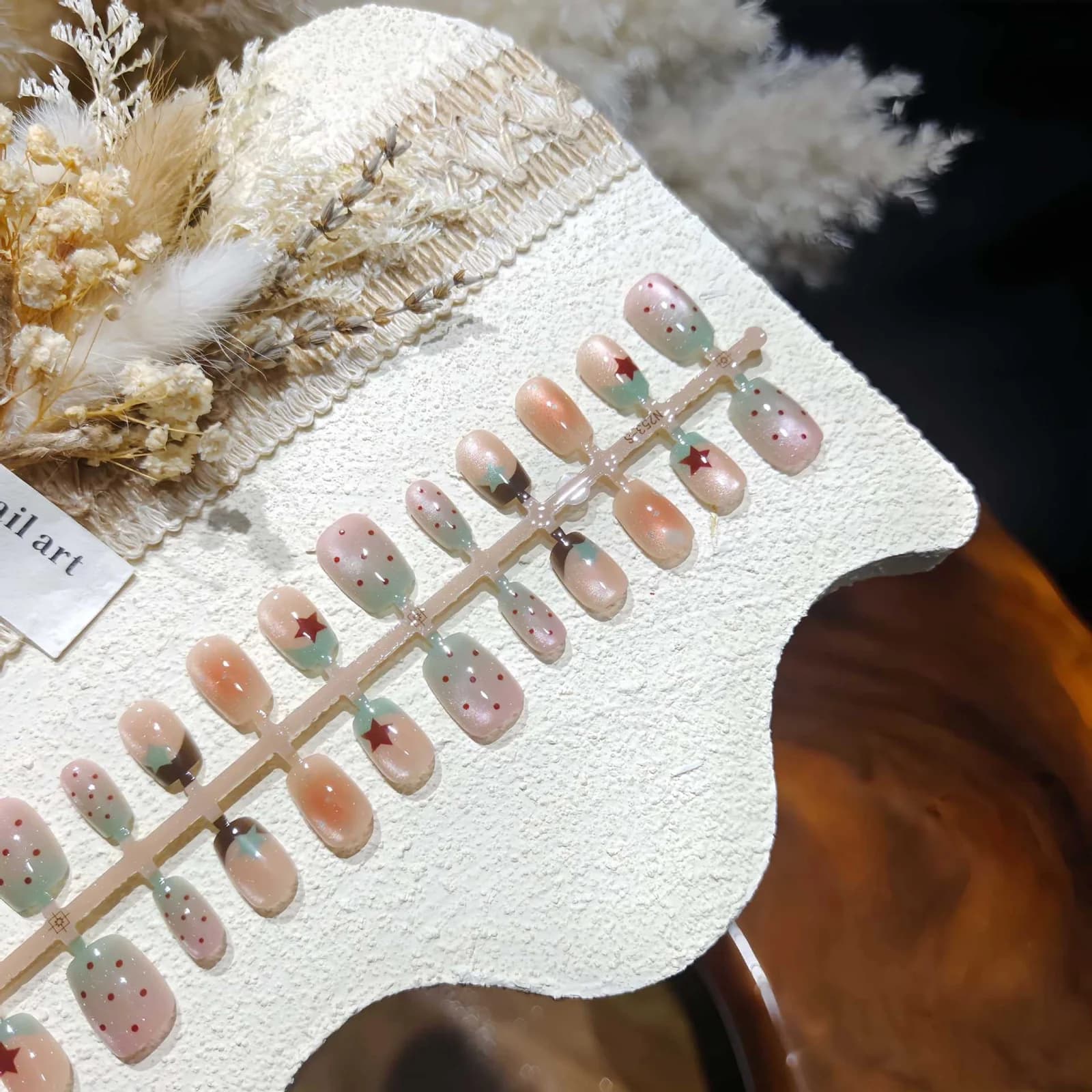 Unhas Postiças Ballet Curto Design Olho de Gato Menta com Conta de Vidro