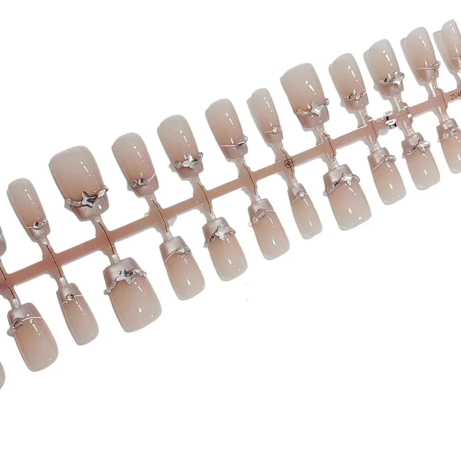 Unhas Postiças French Tip com Strass de Borboleta e Efeito Olho de Gato