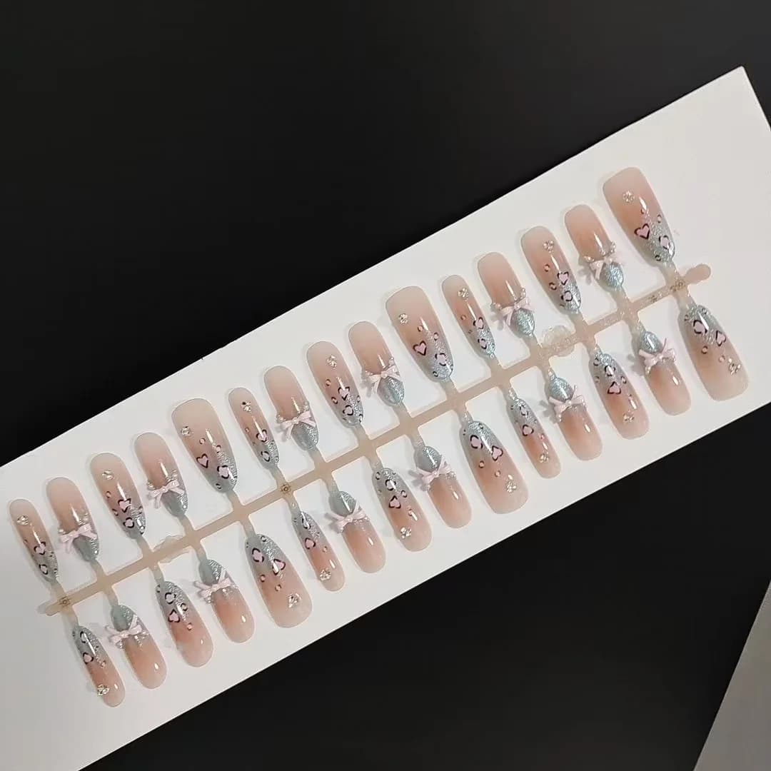 Unhas Postiças Longas Stiletto com Estampa Leopardo Sea Salt, Efeito Cat Eye e Laço