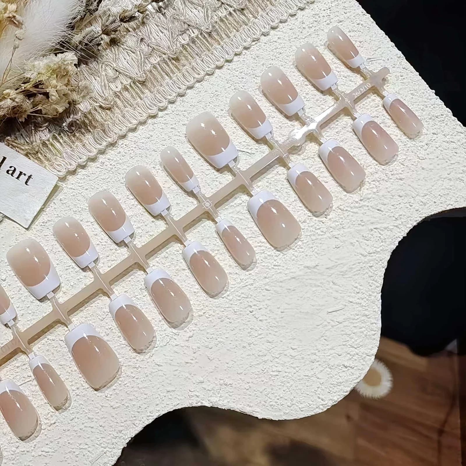 Unhas Postiças Curtas Francesinhas - Visual Nude Natural para Uso Diário