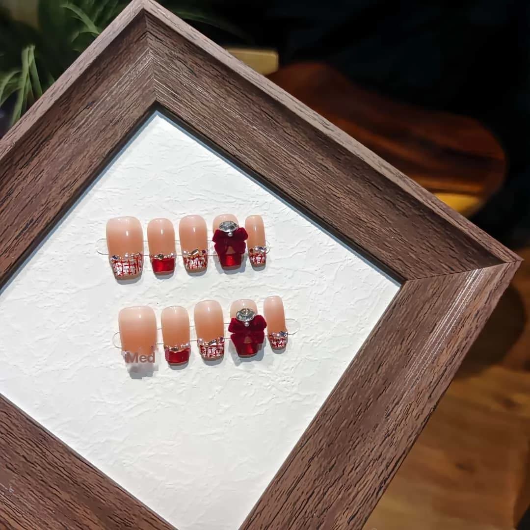 Unhas Postiças Curtas Formato Coffin Veludo Vermelho com Laço 30 Peças