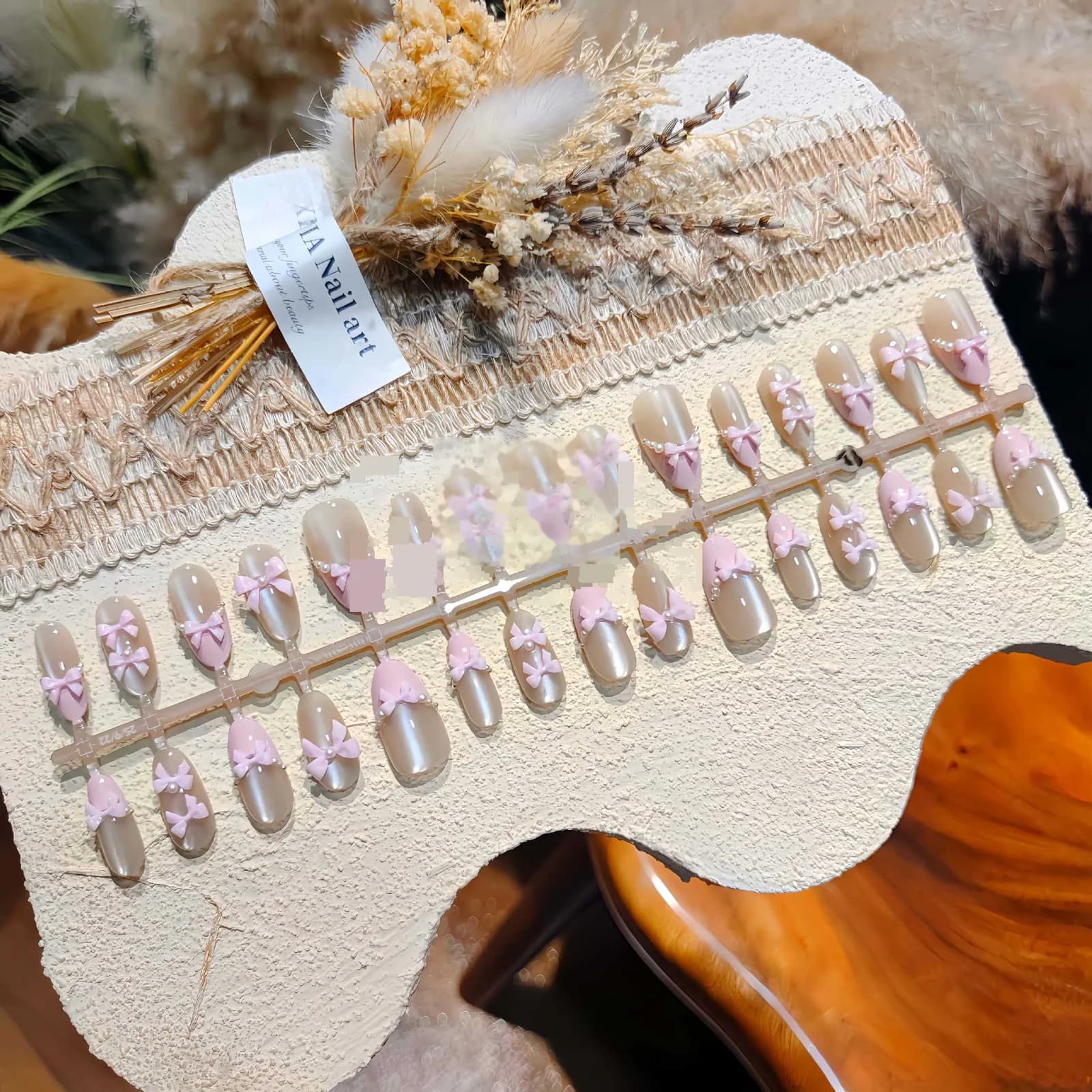 Unhas Postiças Rosa Borboleta com Efeito Olho de Gato, Glitter e Laço