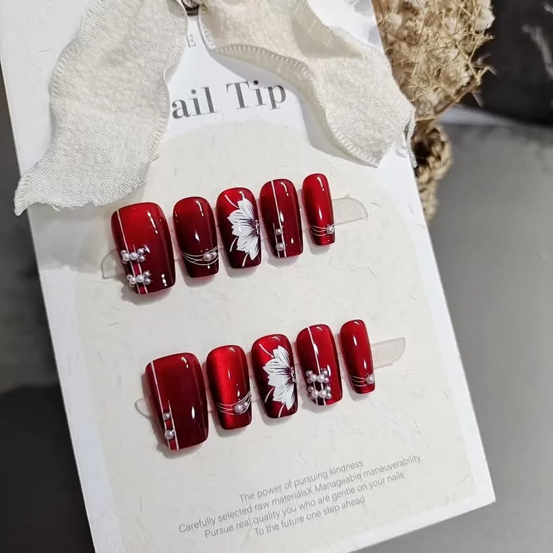Unhas Postiças Vermelhas Florais com Glitter, Formato Caixão Médio, 10 Peças