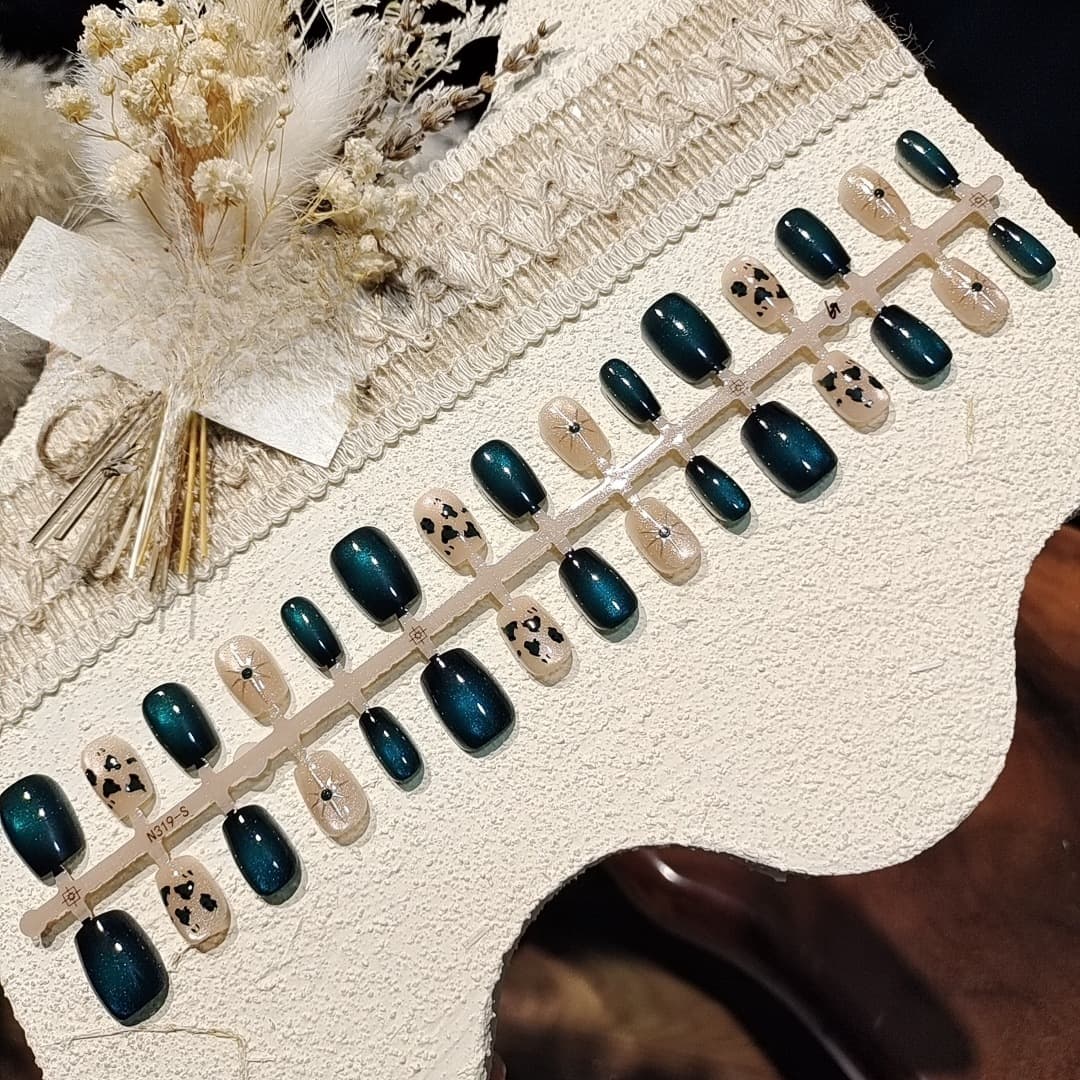 Unhas Postiças Verde-Escuro Olho de Gato Formato Bailarina Curto